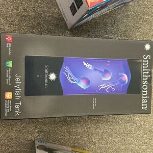 Smithsonian jellyfish tank, never opened